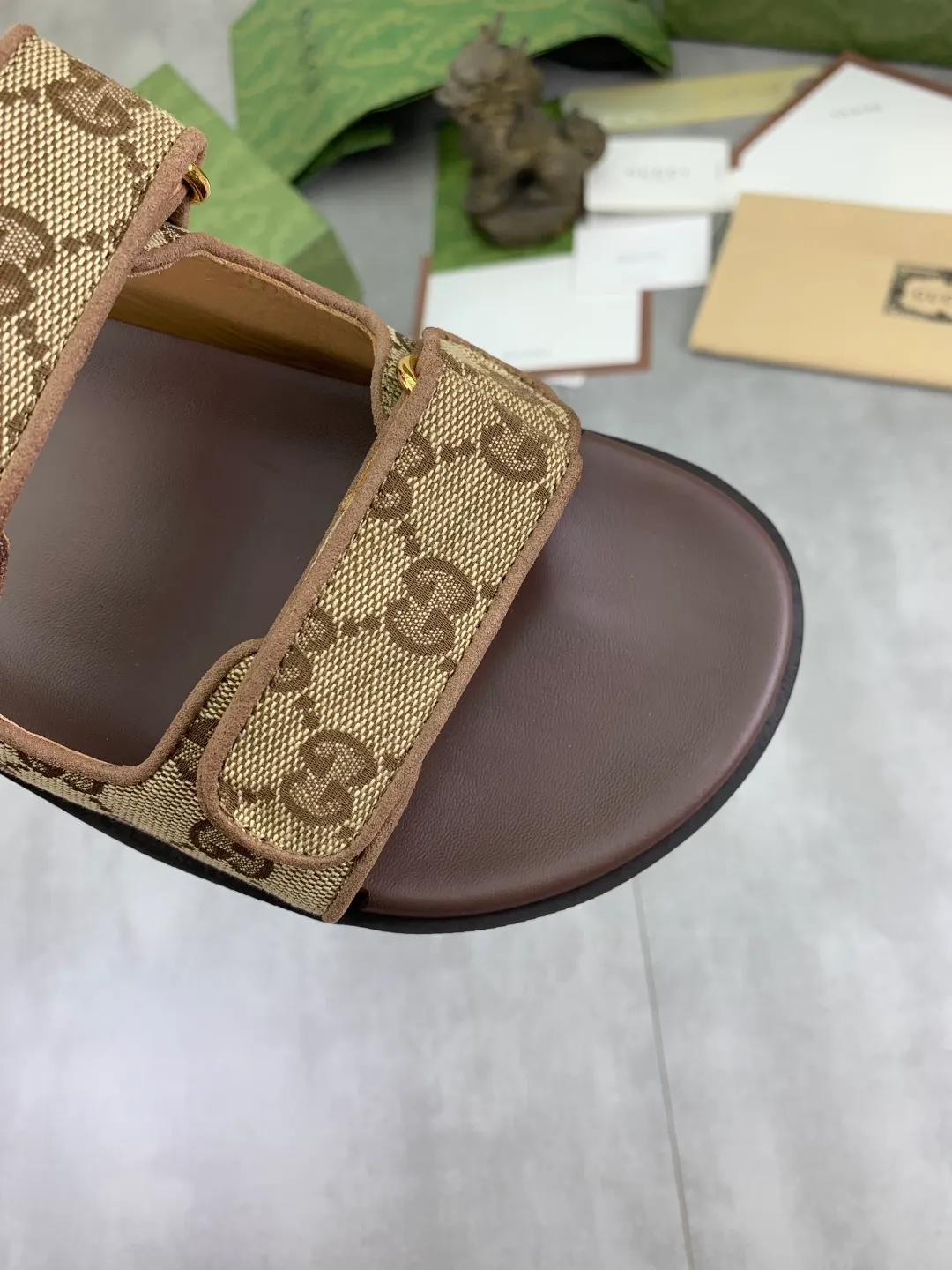Men's Men's Shoes💰P440💰[New Style] High Version 🎁🎁🎁 GUCCI New Year of the Snake casual slippers, original official website, perfect workmanship, transmitting a kind of noble luxury, sublimating its definition of luxury in Gucci's high-end extraordinary craftsmanship. Original Gucci double G combination outsole, code number: 35-45, complete package